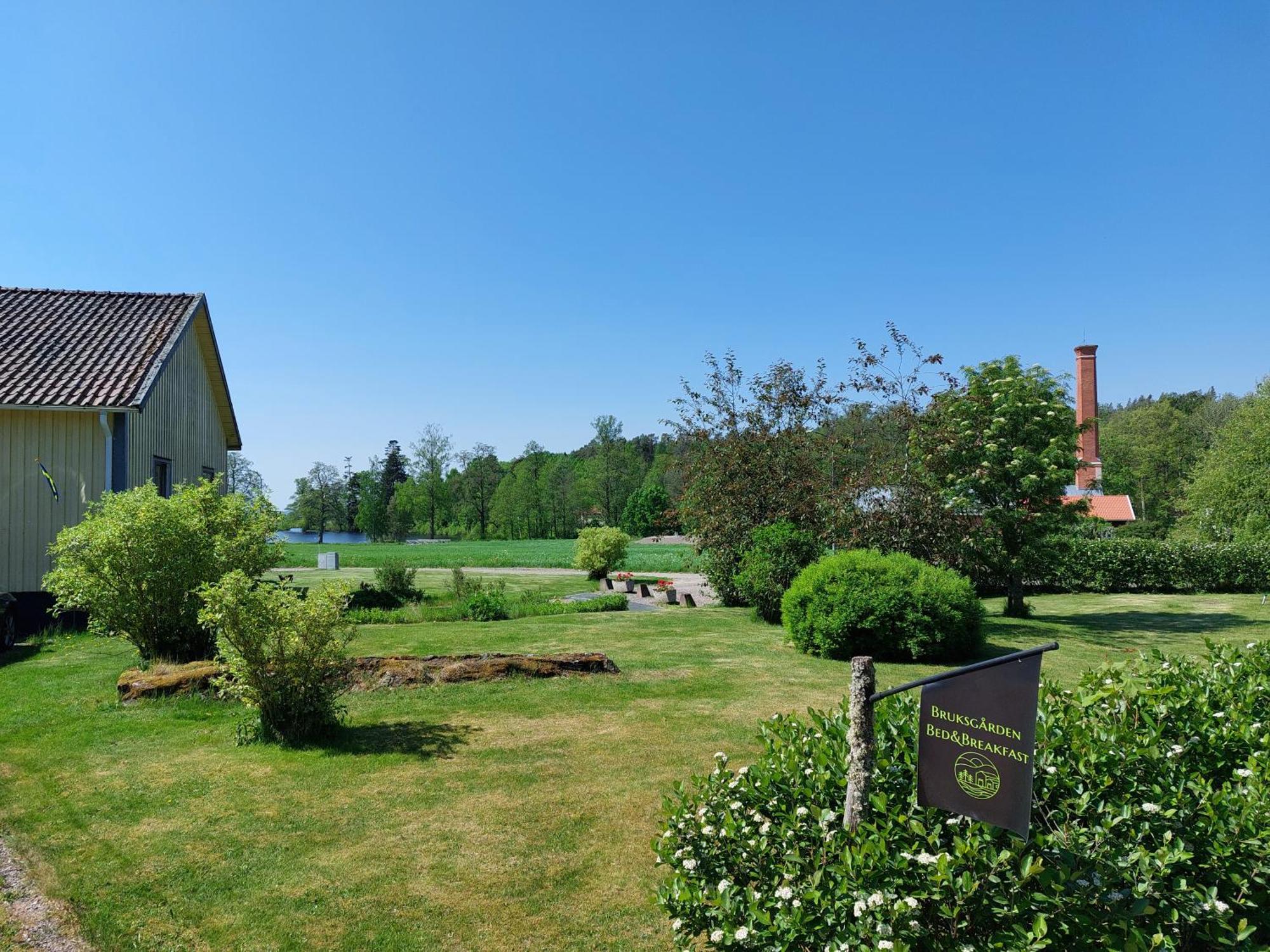 Bruksgarden Bed&Breakfast Undenäs Extérieur photo
